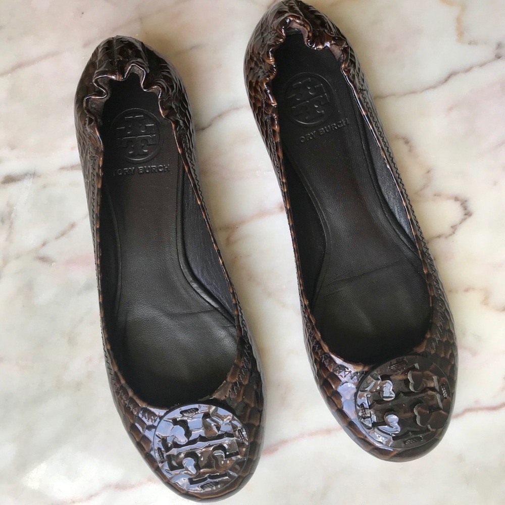 Tory Burch brown patent leather snake Reva flat 8